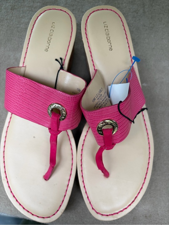 Liz Claiborne Shoes - Liz Claiborne Pink Leather Thong Sandals with Gold Accents